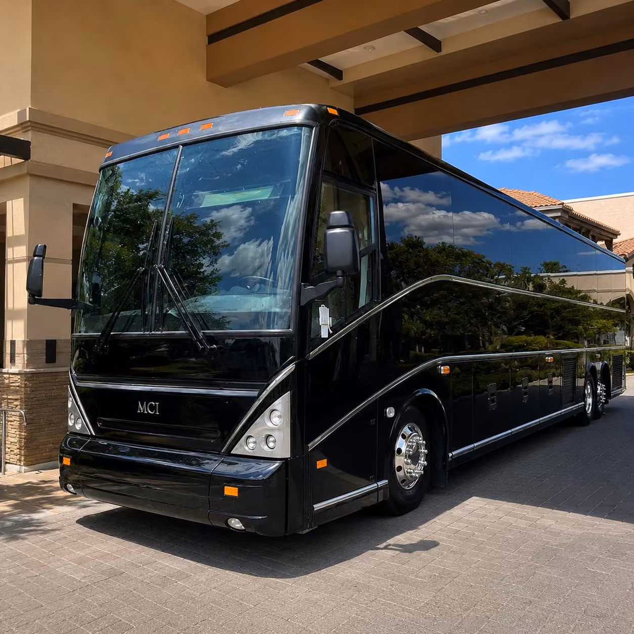 executive airport transfers and corporate shuttle services at fresno yosemite international airport